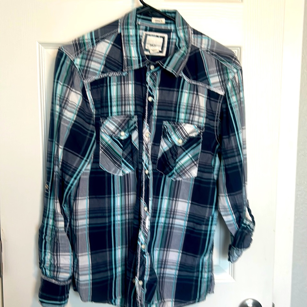 Plaid athletic fit, long sleeve shirt